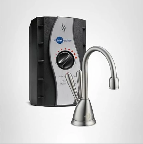 InSinkErator View即时冷热水饮水机——包括水龙头和储水罐，表面为丝光镍色，型号为HC-View-SN，尺寸为10.00 x 11.50 x 0.00英寸。