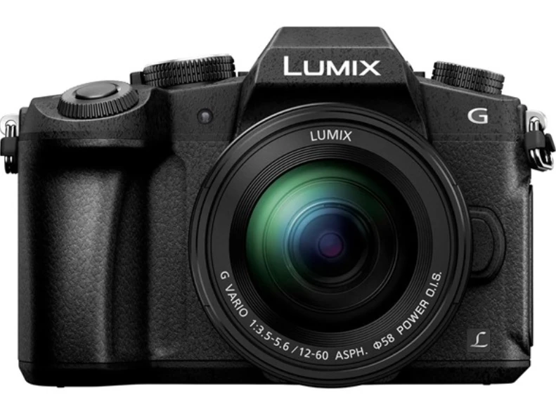 松下LUMIX G85 4K数码相机，配备12-60毫米焦距的带光学防抖功能的镜头，1600万像素无反光镜相机，具备5轴内置双重图像稳定功能，配有3英寸可倾斜且支持触摸操作的LCD屏幕，型号为DMC-G85MK。